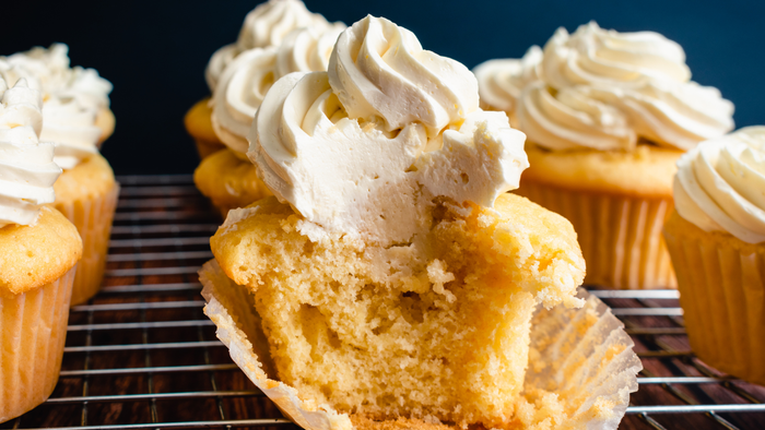 Vanilla Cupcakes with American Buttercream