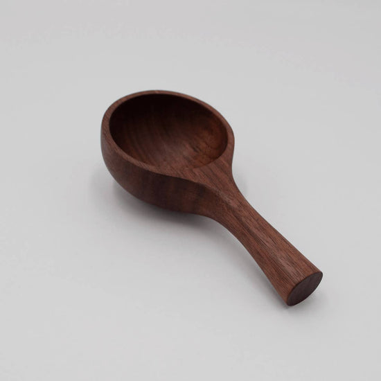 5" Large Walnut Wood Scoop - Lacuisinebozeman