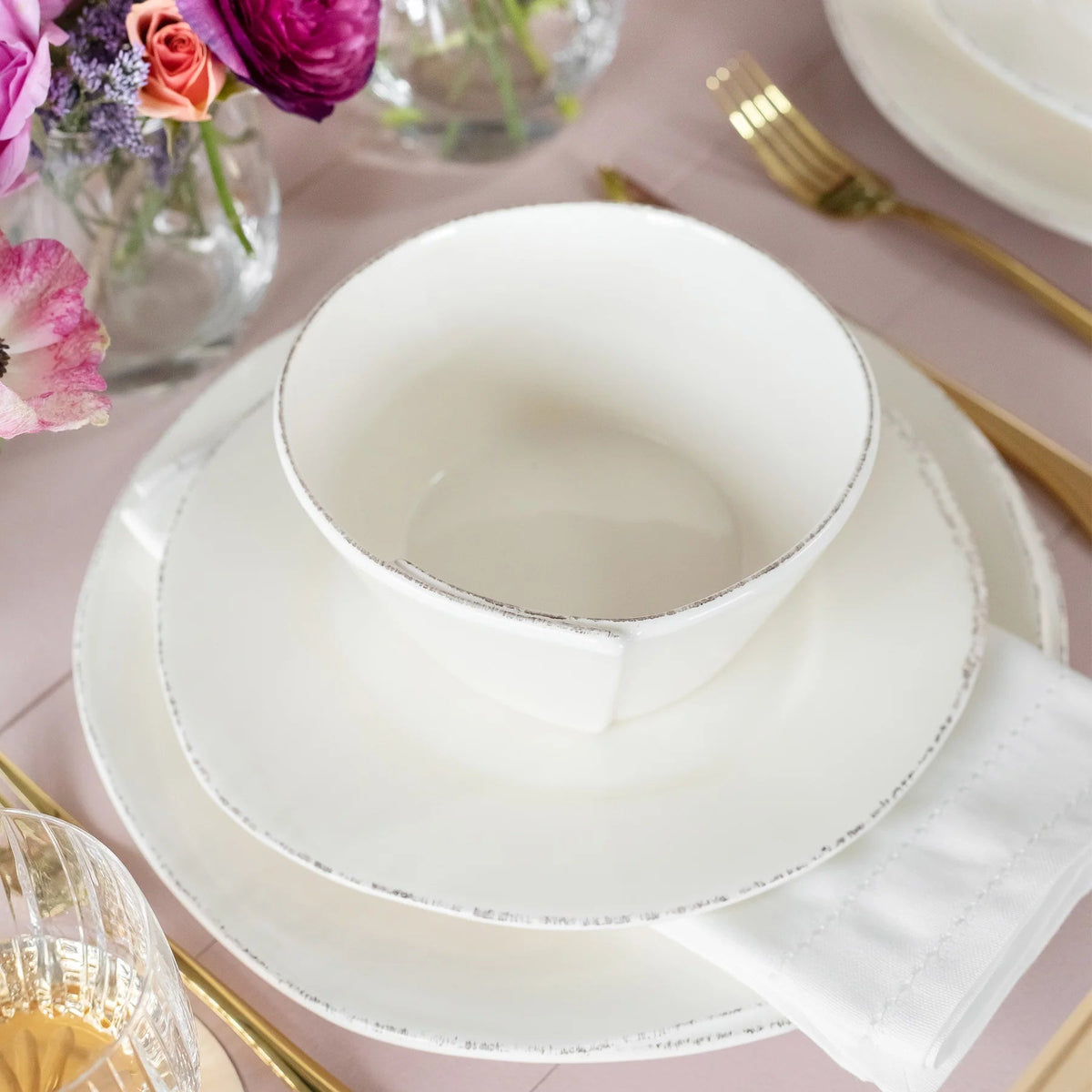 Lastra White  - 4 pc Place Setting - Lacuisinebozeman